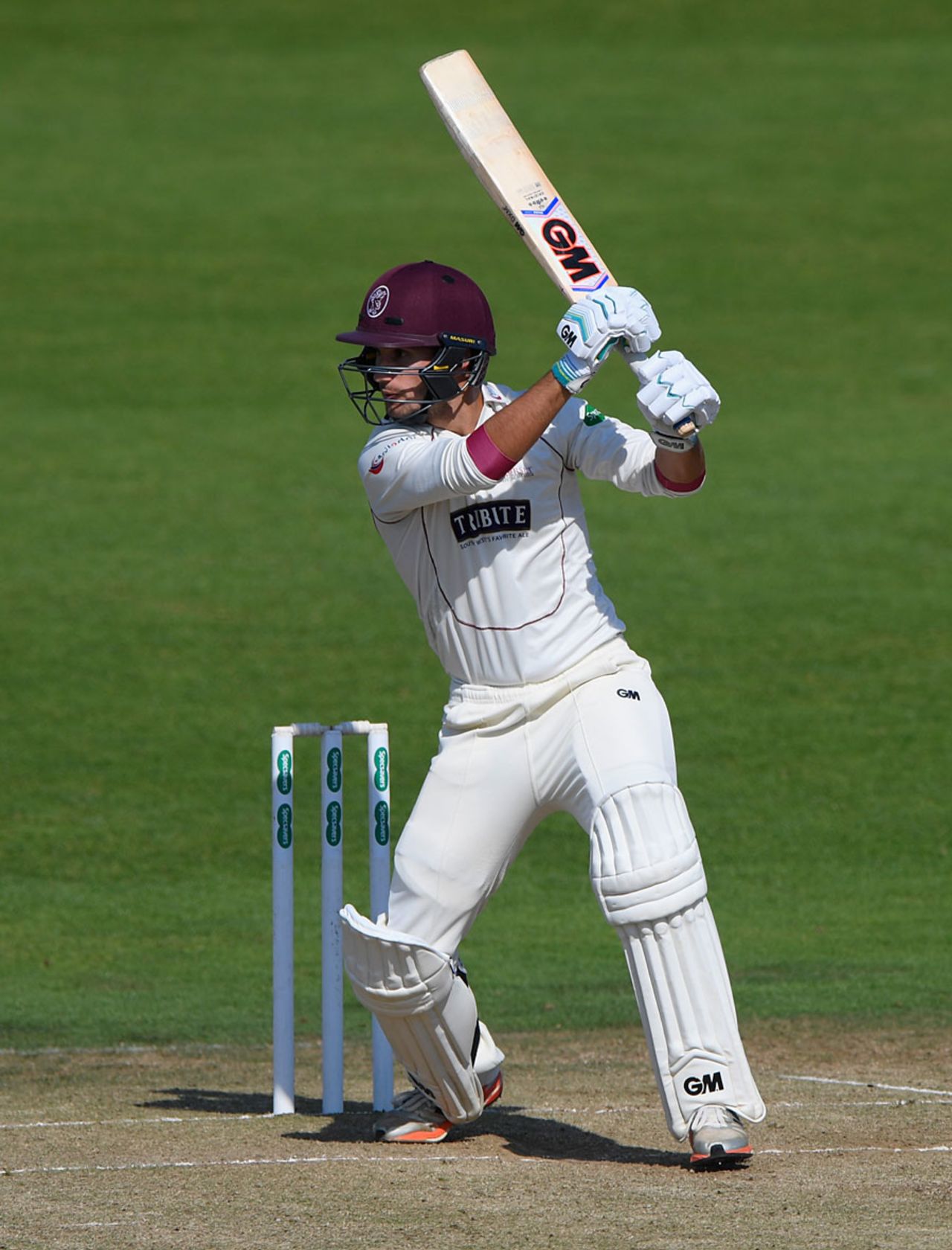 Lewis Gregory bolstered Somerset's lead, Yorkshire v Somerset, County Championship, Division One, Headingley, 2nd day, September 13, 2016