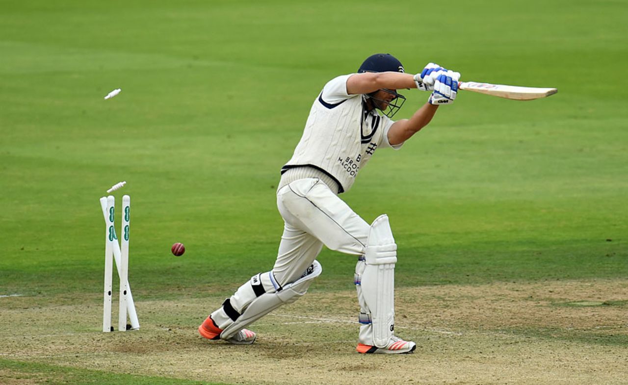 Dawid Malan dragged on against David Willey, Middlesex v Yorkshire, County Championship, Division One, Lord's, 1st day, September 20, 2016