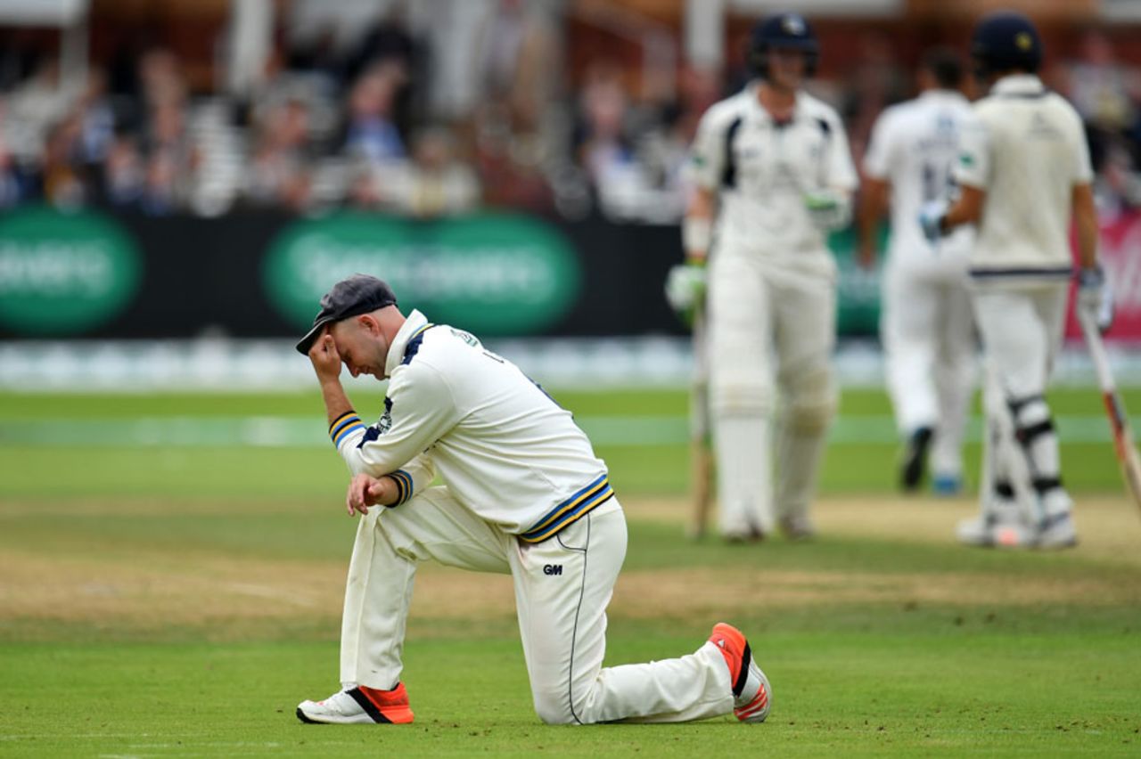 Yorkshire saw several catches go down, Middlesex v Yorkshire, County Championship, Division One, Lord's, 1st day, September 20, 2016