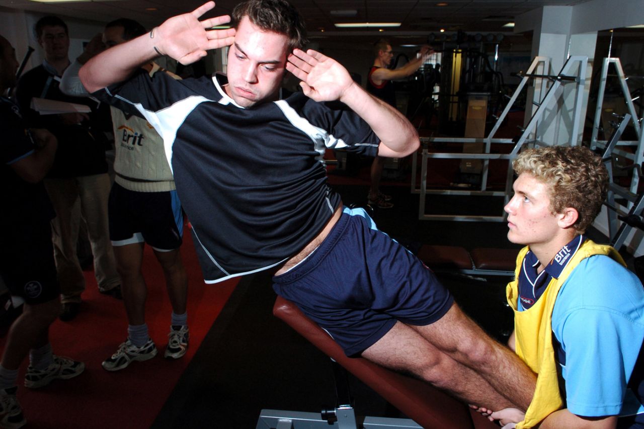 Surrey's James Benning works on his obliques with some core training alongside Rory Hamilton-Brown, The Oval, January 13, 2006
