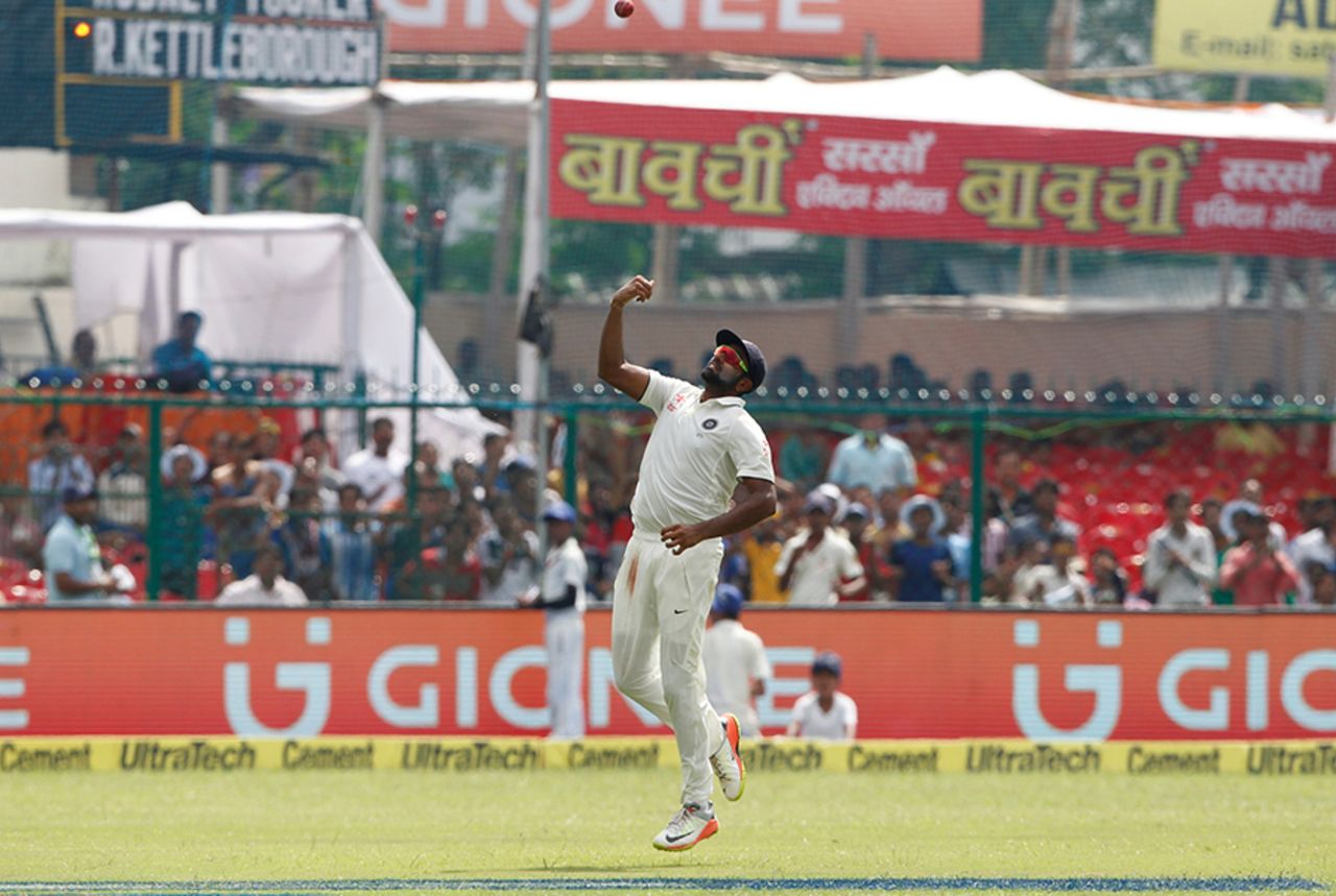 R Ashwin exults after taking a catch to dismiss Luke Ronchi, India v New Zealand, 1st Test, Kanpur, 5th day, September 26, 2016