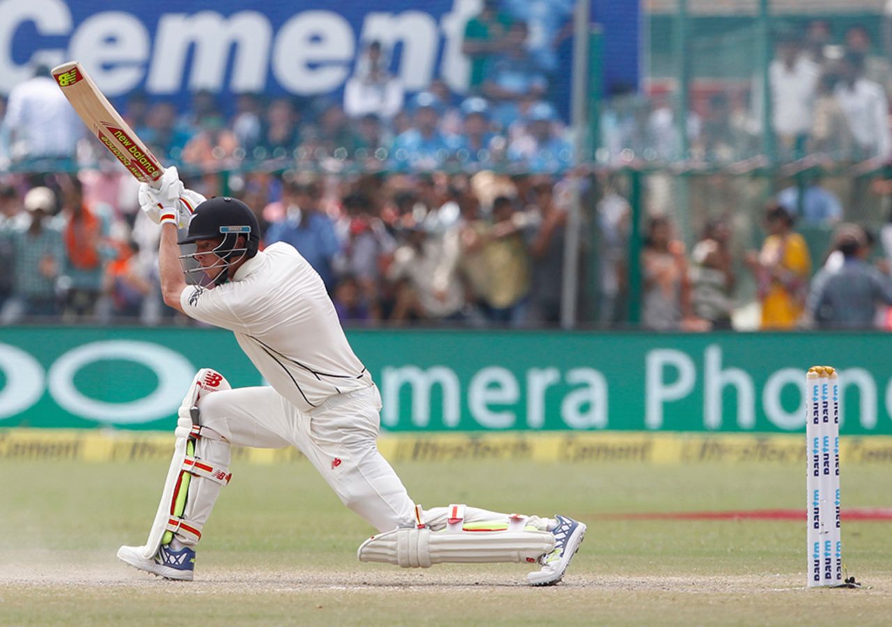 Mitchell Santner leans into a drive, India v New Zealand, 1st Test, Kanpur, 5th day, September 26, 2016