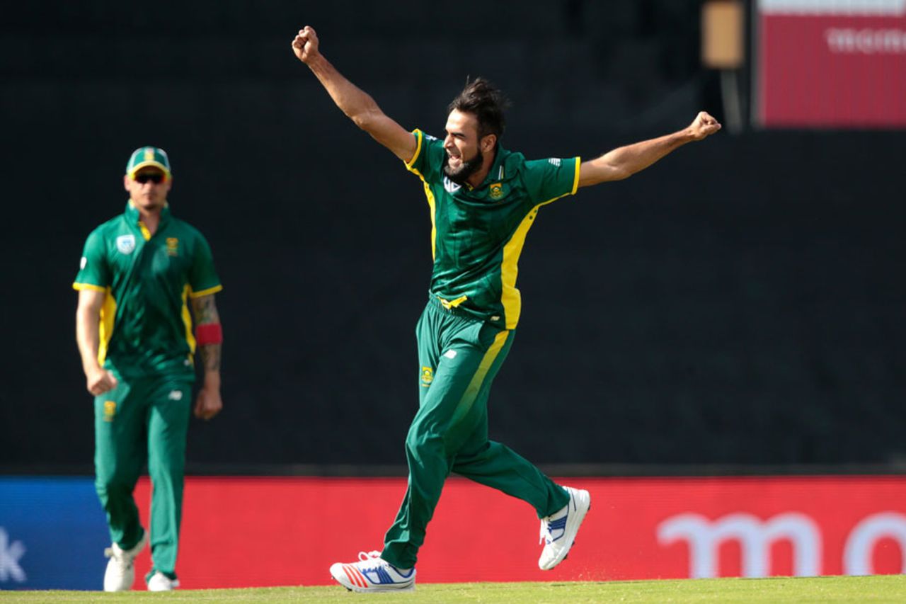 Imran Tahir celebrates in familiar style, South Africa v Australia, 1st ODI, Centurion, September 30, 2016