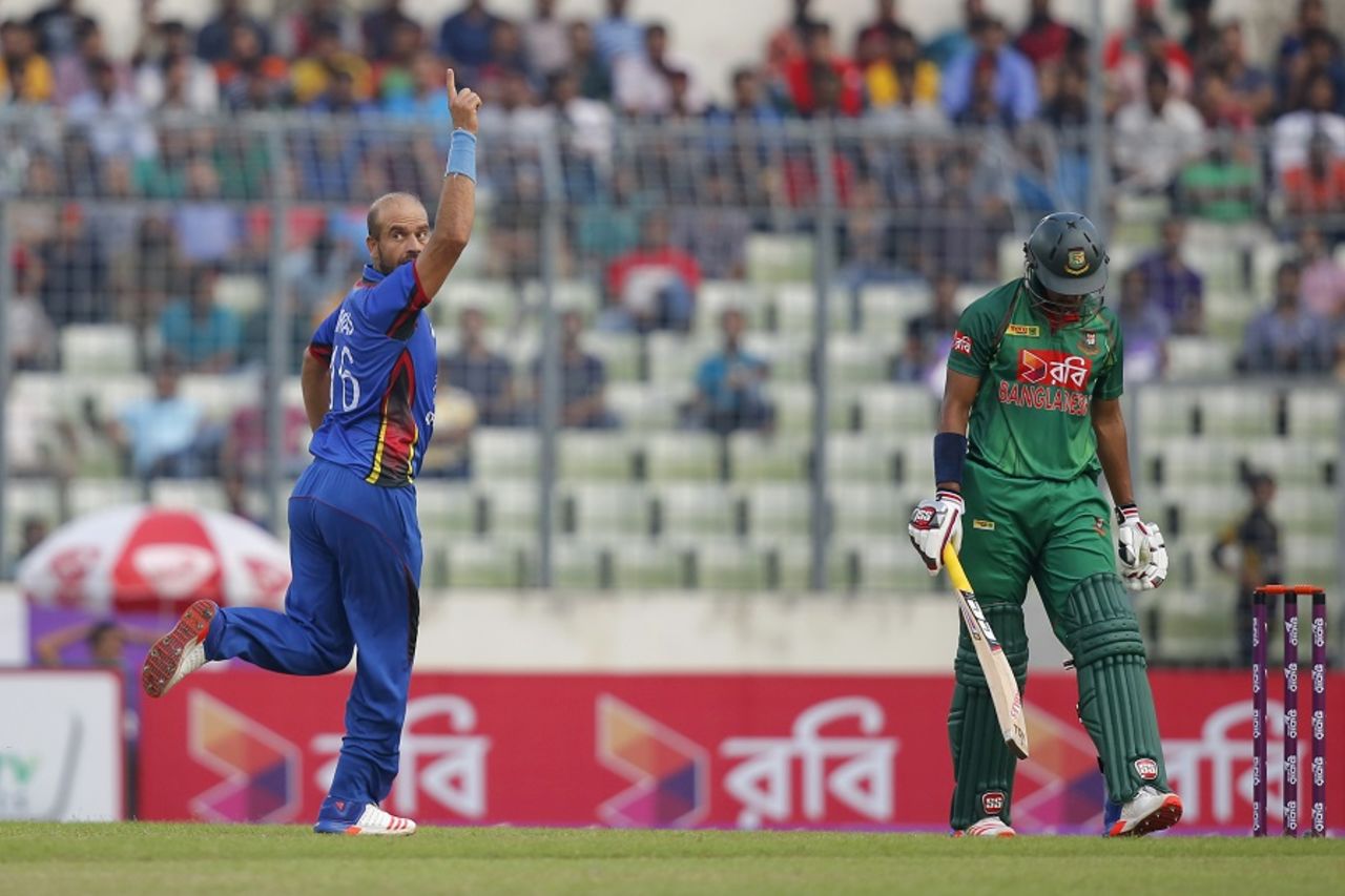 Mirwais Ashraf dismissed Soumya Sarkar early, Bangladesh v Afghanistan, 3rd ODI, Mirpur, October 1, 2016