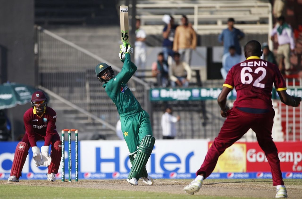 Shoaib Malik tonked Sulieman Benn for three sixes in an over, Pakistan v West Indies, 2nd ODI, Sharjah, October 2, 2016