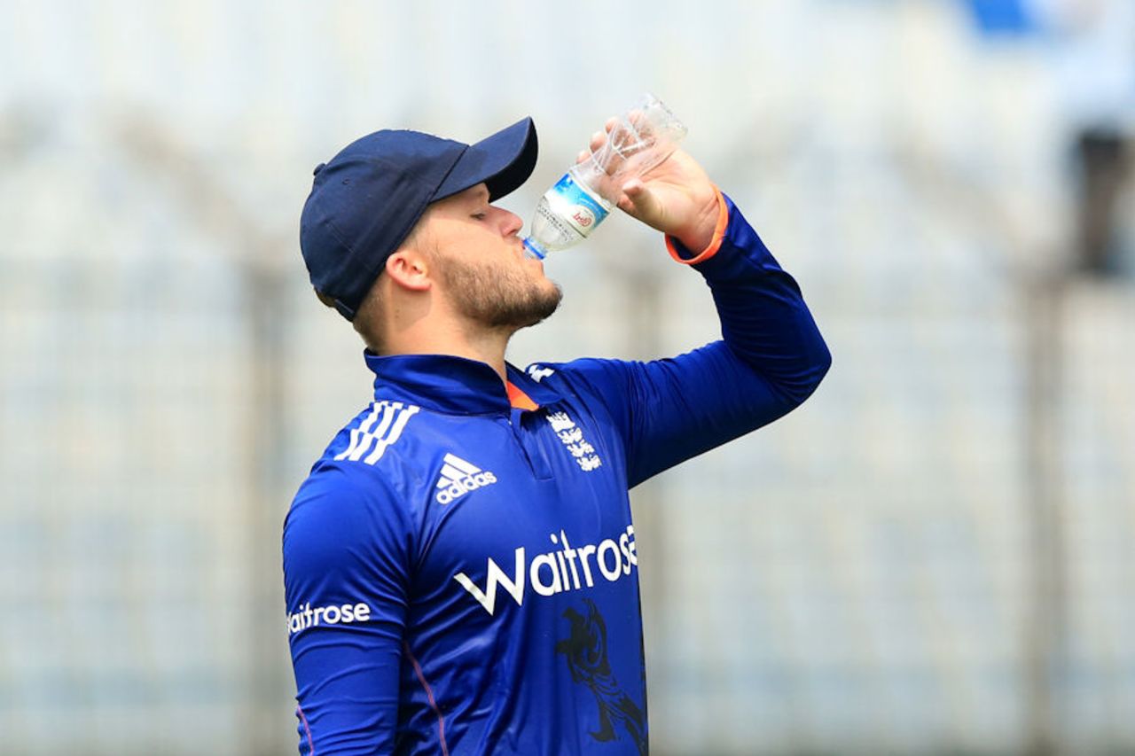 Ben Duckett cools off on his England tour debut, BCB Select XI v England XI, Tour Match, Fatullah, October 4, 2016