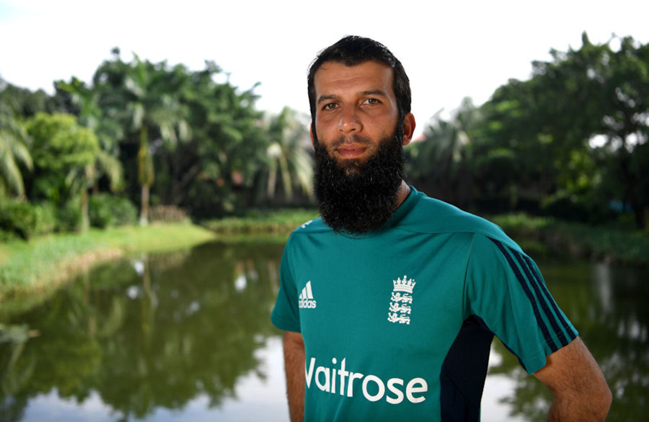 Moeen Ali at England's team hotel in Dhaka, England tour of Bangladesh 2016/17, October 5, 2016
