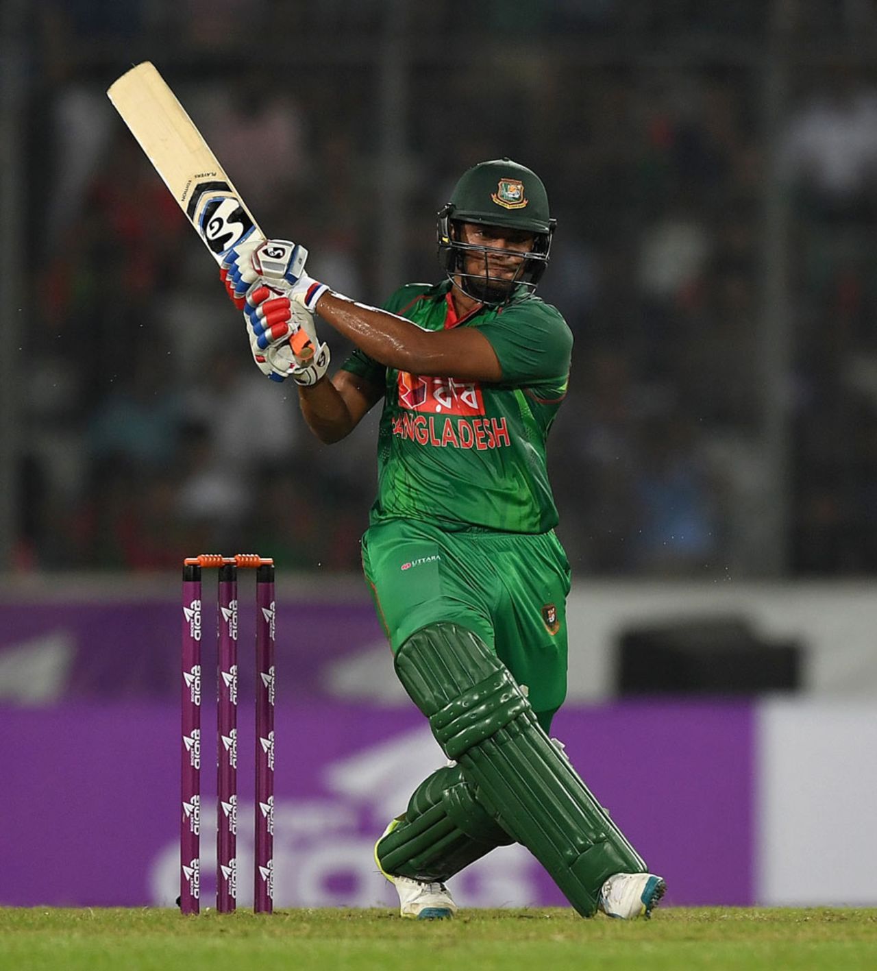 Shakib Al Hasan played a composed knock, Bangladesh v England, 1st ODI, Dhaka, October 7, 2016