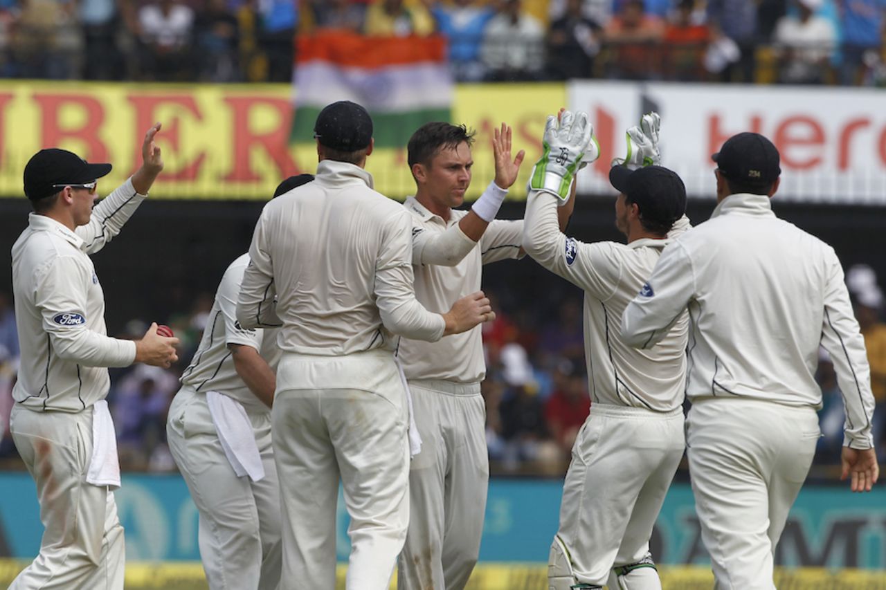 Trent Boult dismissed Gautam Gambhir in his second spell, India v New Zealand, 3rd Test, Indore, 1st day, October 8, 2016