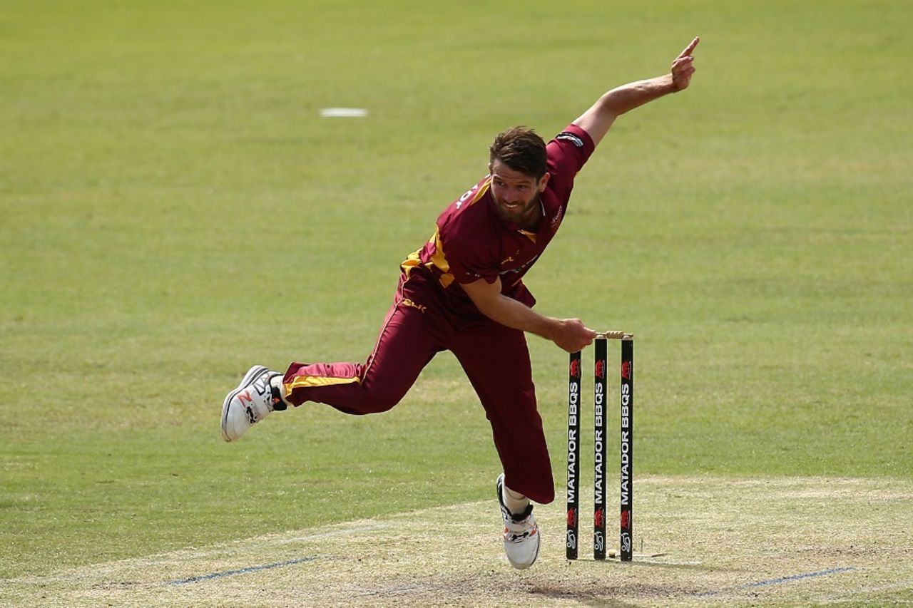 Michael Neser led Queensland's charge with 4 for 41, Queensland v South Australia, Matador Cup 2016-17, October 9, 2016