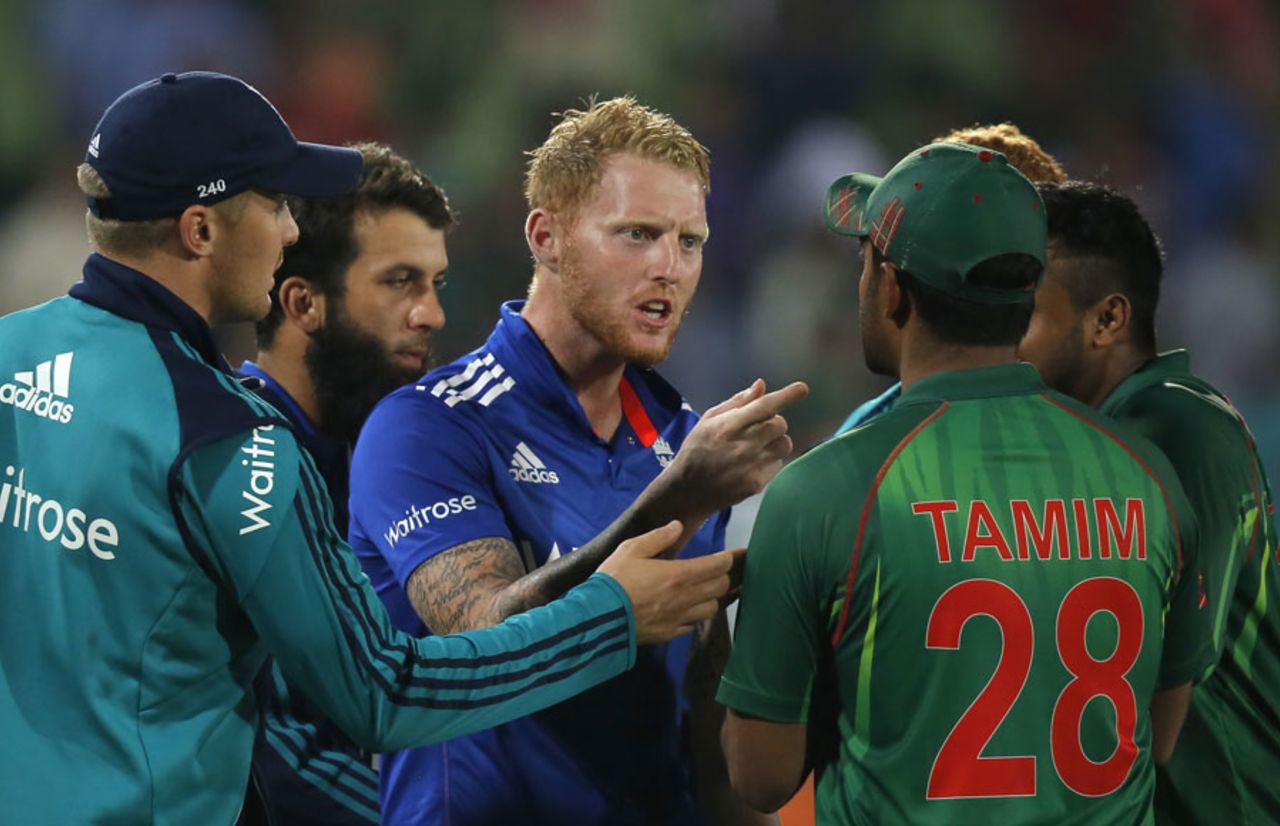 Ben Stokes and Tamim Iqbal were involved in discussions, Bangladesh v England, 2nd ODI, Mirpur, October 9, 2016