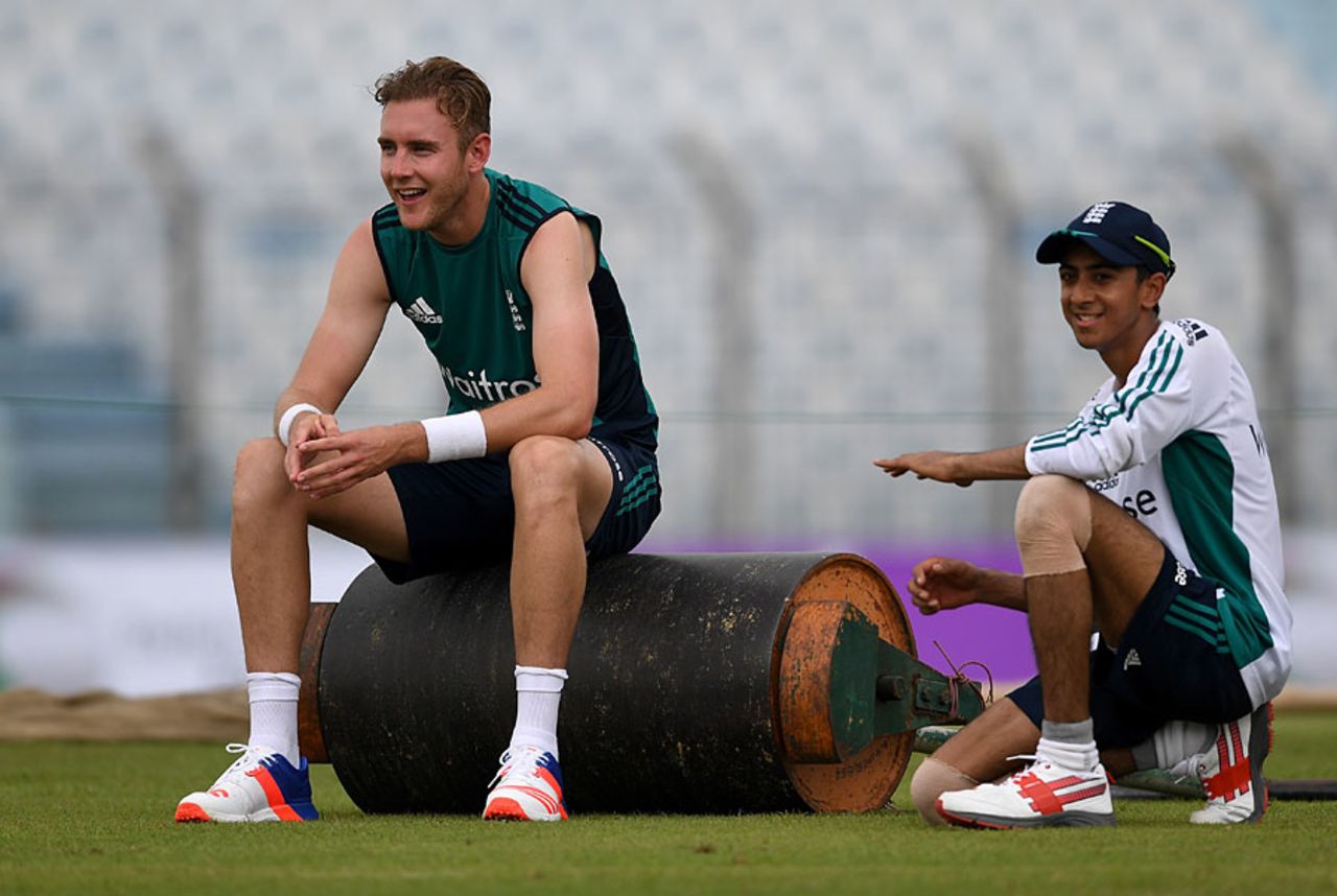 Stuart Broad and Haseeb Hameed take a breather, Chittagong, October 13, 2016