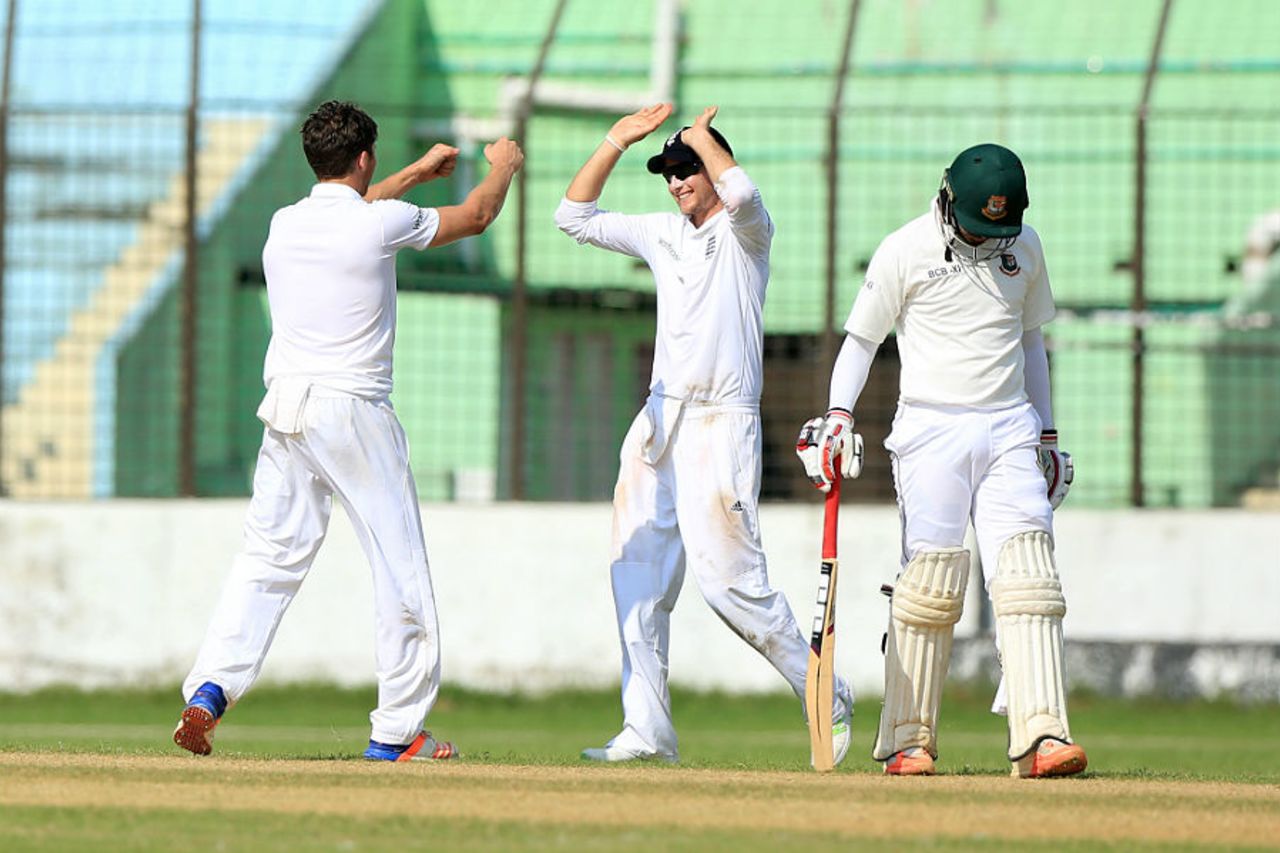 Zafar Ansari claimed four wickets in BCB XI's first innings, BCB XI v England XI, tour match, 1st day, Chittagong, October 16, 2016