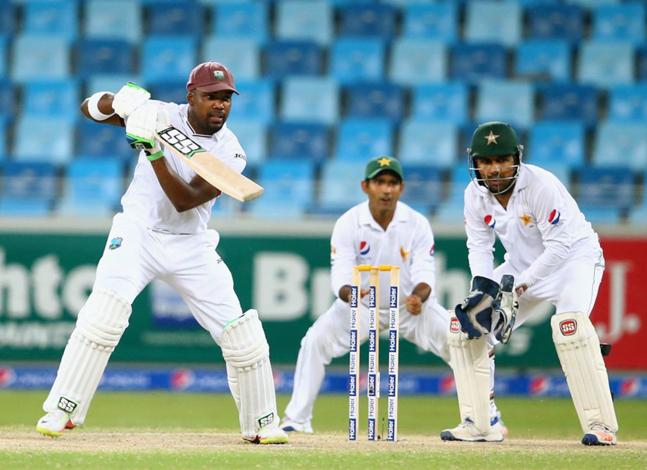 Darren Bravo steers one into the covers, Pakistan v West Indies, 1st Test, Dubai, 4th day, October 16, 2016