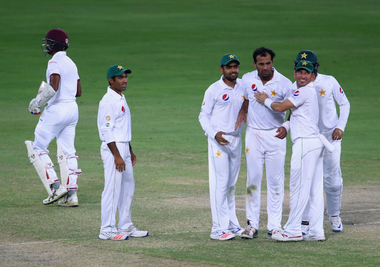 Wahab Riaz is congratulated after bowling Shane Dowrich for a duck, Pakistan v West Indies, 1st Test, Dubai, 5th day, October 17, 2016