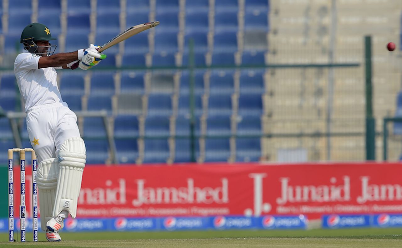 Asad Shafiq pulls the ball away, Pakistan v West Indies, 2nd Test, Abu Dhabi, 1st day, October 21, 2016