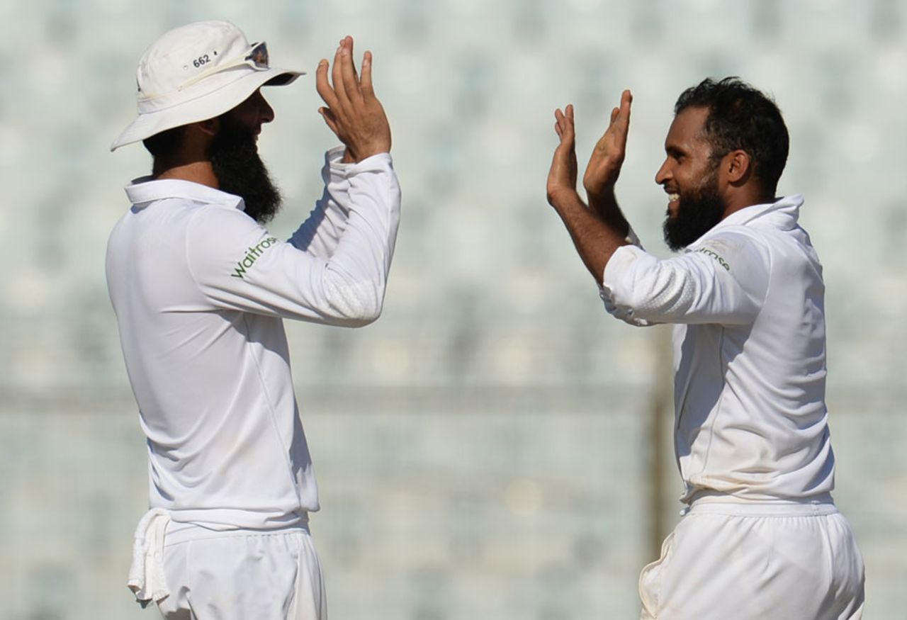 Adil Rashid struck with the tea interval approaching, Bangladesh v England, 1st Test, Chittagong, 2nd day, October 21, 2016
