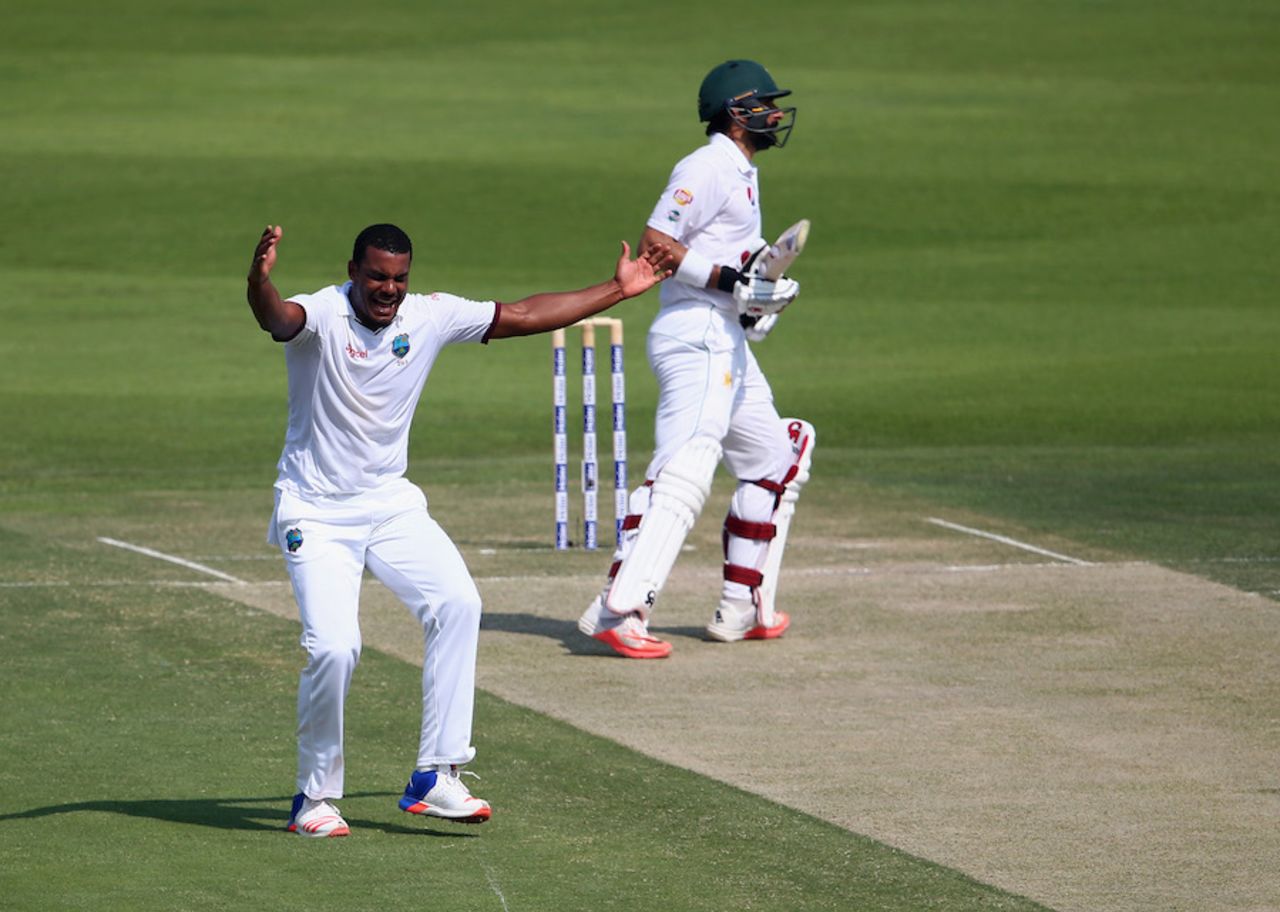 Shannon Gabriel got rid of Misbah-ul-Haq for 96, Pakistan v West Indies, 2nd Test, Abu Dhabi, 2nd day, October 22, 2016