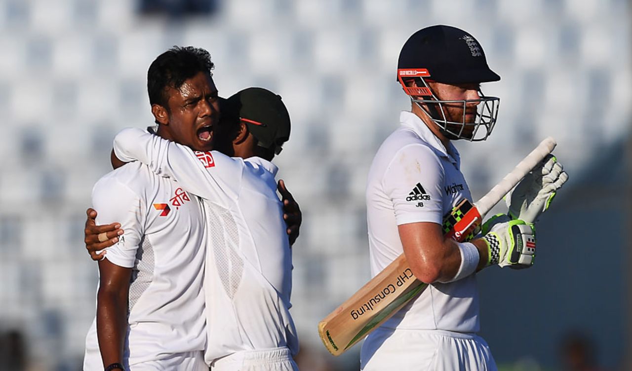 Kamrul Islam Rabbi claimed Jonny Bairstow as his first Test wicket, Bangladesh v England, 1st Test, Chittagong, 3rd day, October 22, 2016
