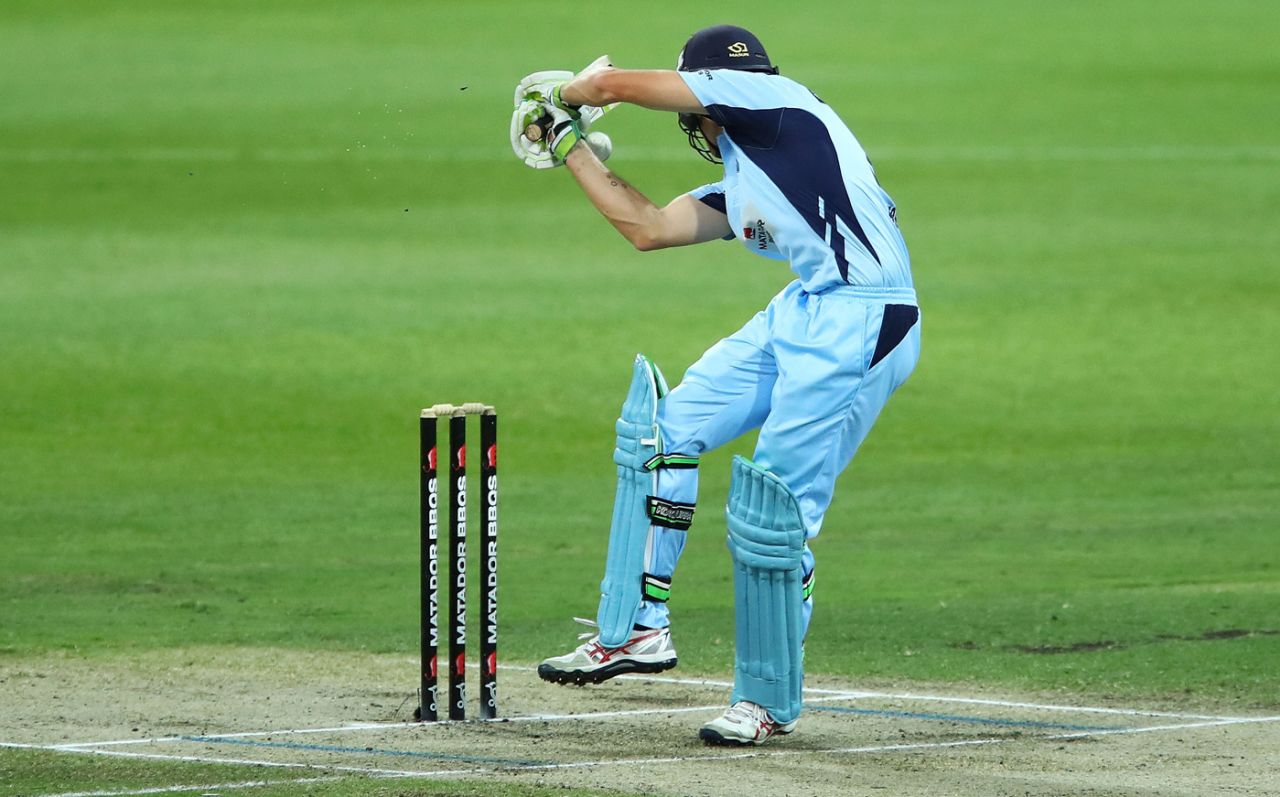 Daniel Hughes was struck on the helmet by a bouncer, Victoria v New South Wales, Matador Cup 2016-17, elimination final, Sydney, October 21, 2016