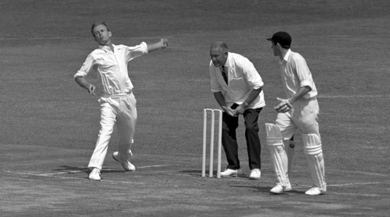 Derek Underwood bowls, England v New Zealand, 1st Test, Lord's, 2nd day, July 25, 1969