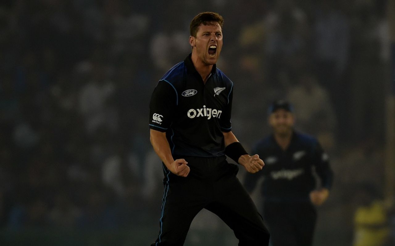 Matt Henry roars in delight after sending back Ajinkya Rahane, India v New Zealand, 3rd ODI, Mohali, October 23, 2016
