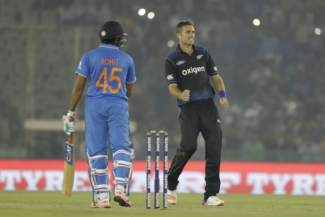 Tim Southee trapped Rohit Sharma lbw with a slower ball, India v New Zealand, 3rd ODI, Mohali, October 23, 2016