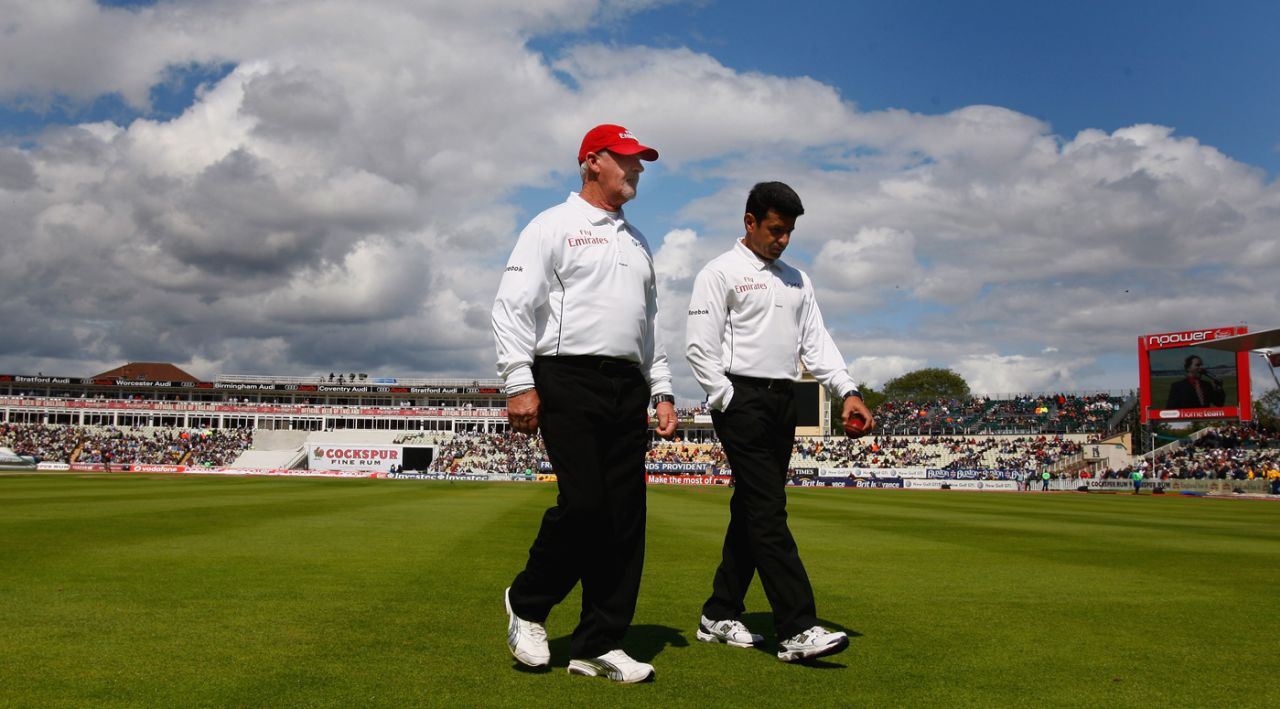 Umpires Aleem Dar (right) and Rudi Koertzen walk back after an inspection, England v Australia, 3rd Test, Edgbaston, 1st day, July 30, 2009