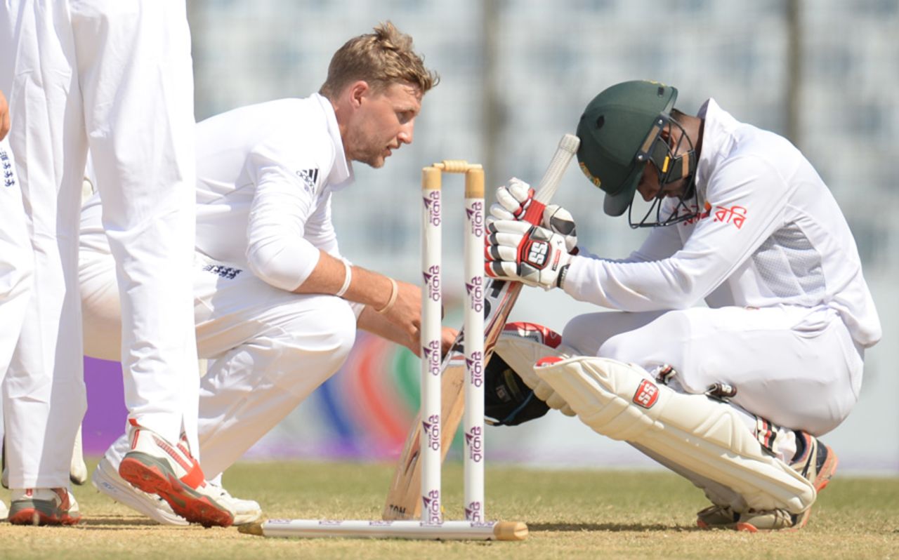 Joe Root consoles Sabbir Rahman after a heartbreaking loss for the hosts, Bangladesh v England, 1st Test, Chittagong, 5th day, October 24, 2016