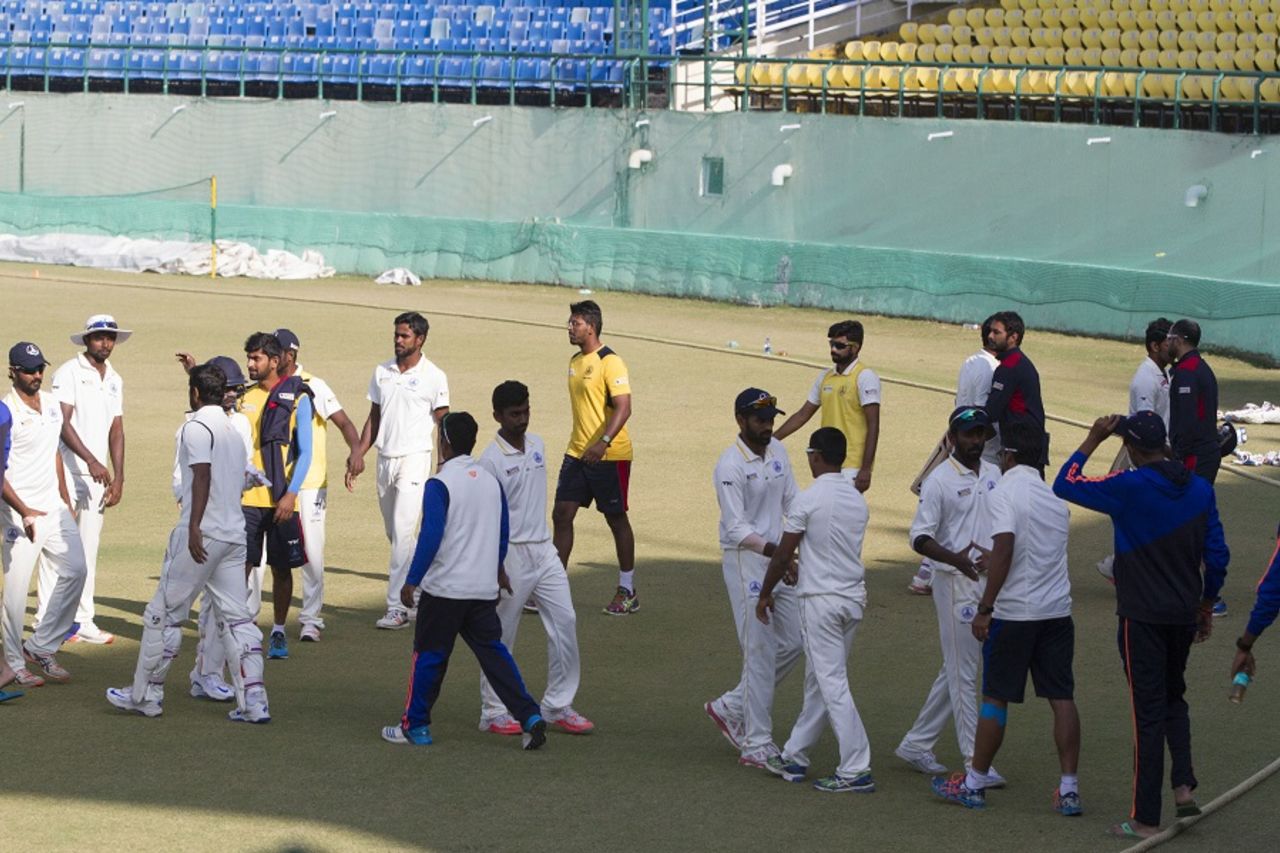 Players from both teams greet each other after the match, Tamil Nadu v Uttar Pradesh, Ranji Trophy 2016-17, Group A, Dharamsala, 4th day, October 23, 2016
