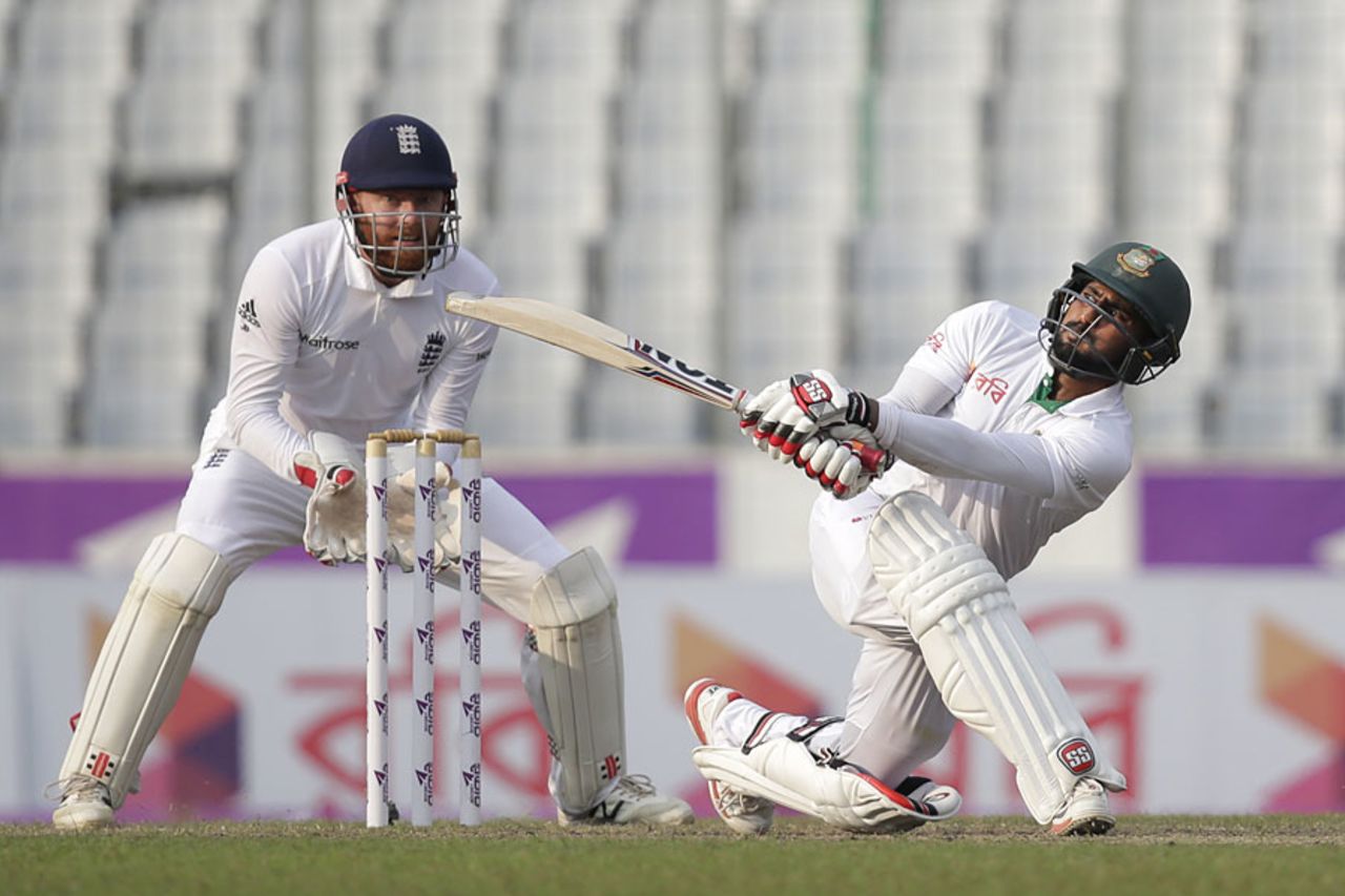 Imrul Kayes toyed with England's bowlers, Bangladesh v England, 2nd Test, Mirpur, 2nd day, October 29, 2016