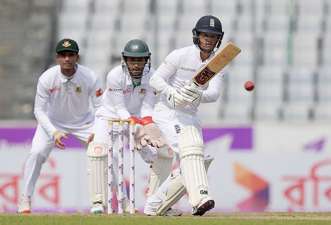 Ben Duckett started England's run-chase with intent, Bangladesh v England, 2nd Test, Mirpur, 3rd day, October 30, 2016