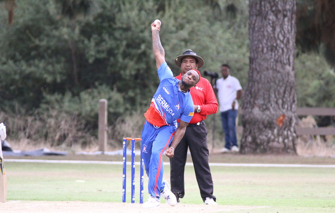 Kamau Leverock bowls during his second spell, USA v Bermuda, ICC World Cricket League Division Four, Los Angeles, October 29, 2016
