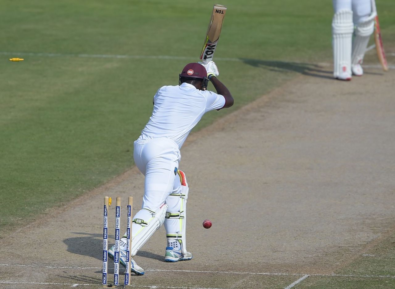 Jason Holder is bowled while leaving a delivery, Pakistan v West Indies, 3rd Test, Sharjah, 3rd day, November 1, 2016