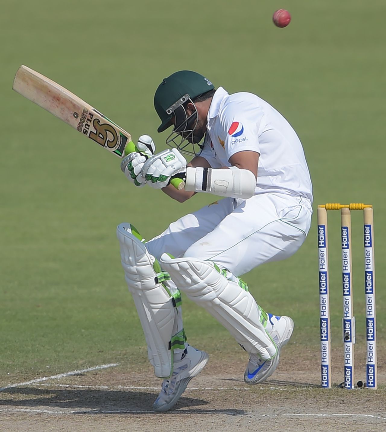 Azhar Ali ducks under a bouncer, Pakistan v West Indies, 3rd Test, Sharjah, 4th day, November 2, 2016