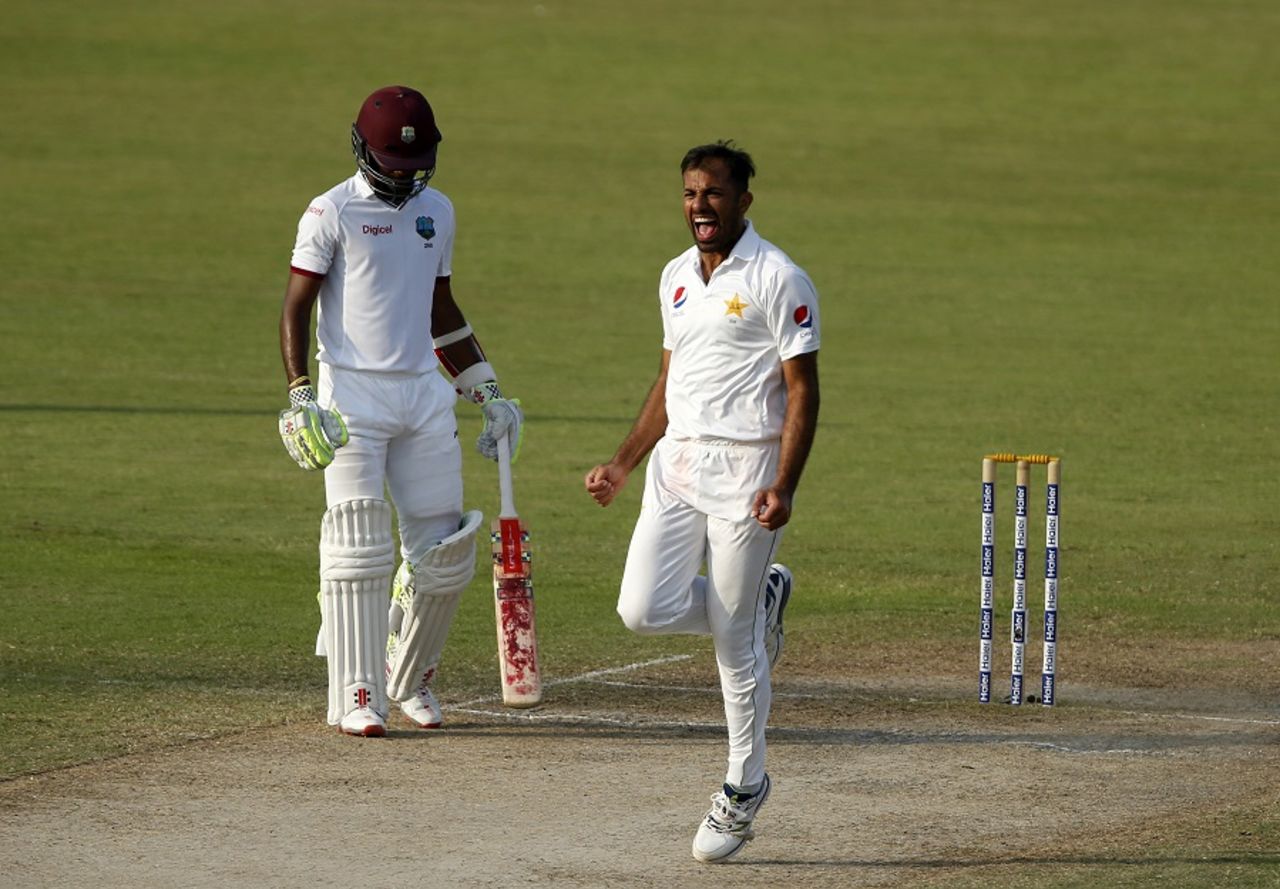 Wahab Riaz celebrates after dismissing Jermaine Blackwood, Pakistan v West Indies, 3rd Test, Sharjah, 4th day, November 2, 2016