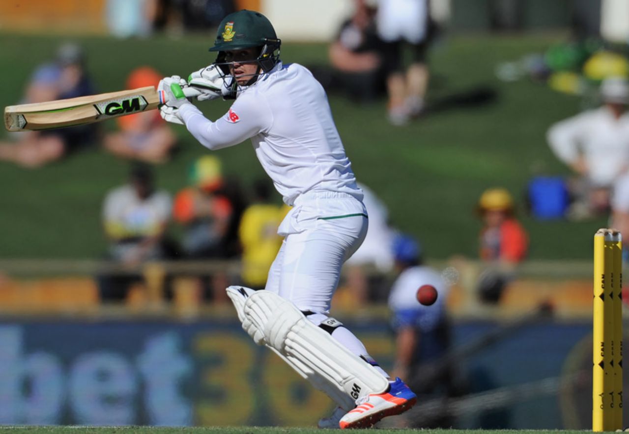 Quinton de Kock plays a late cut, Australia v South Africa, 1st Test, Perth, 1st day, November 3, 2016