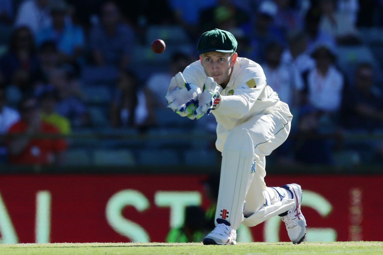 Peter Nevill collects a throw, Australia v South Africa, 1st Test, Perth, 1st day, November 3, 2016