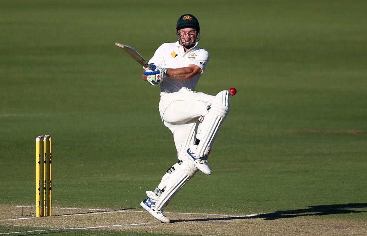Shaun Marsh attempts a pull shot, Australia v South Africa, 1st Test, Perth, 1st day, November 3, 2016