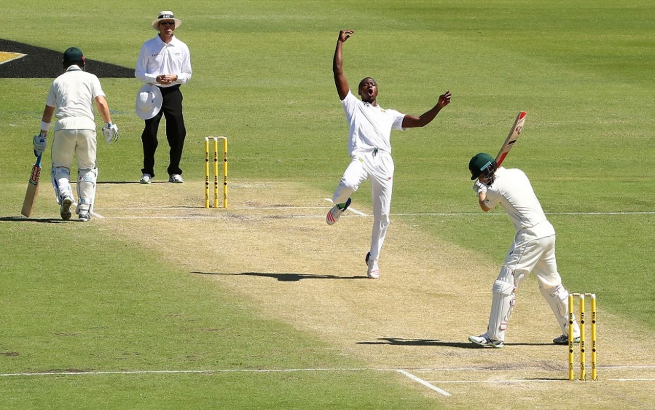 Kagiso Rabada roars after taking a return catch, Australia v South Africa, 1st Test, Perth, 2nd day, November 4, 2016