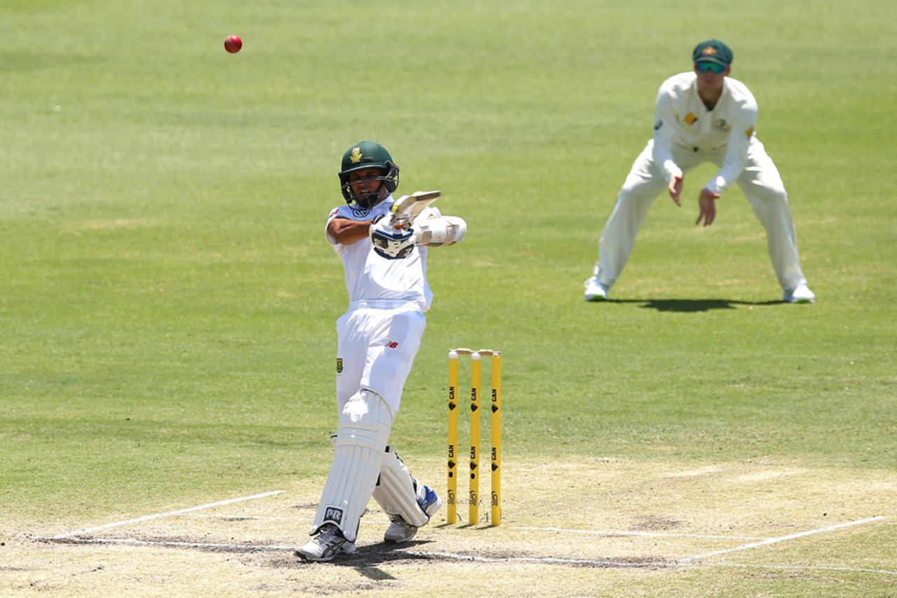 Keshav Maharaj lays into a short ball, Australia v South Africa, 1st Test, Perth, 4th day, November 6, 2016