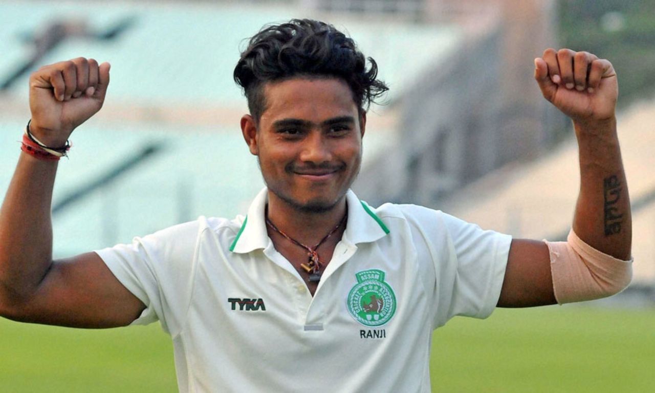 Assam's Arup Das celebrates taking seven wickets on day two against Saurashtra, Assam v Saurashtra, Ranji Trophy 2016-17, Group B, Kolkata, 2nd day, November 6, 2016