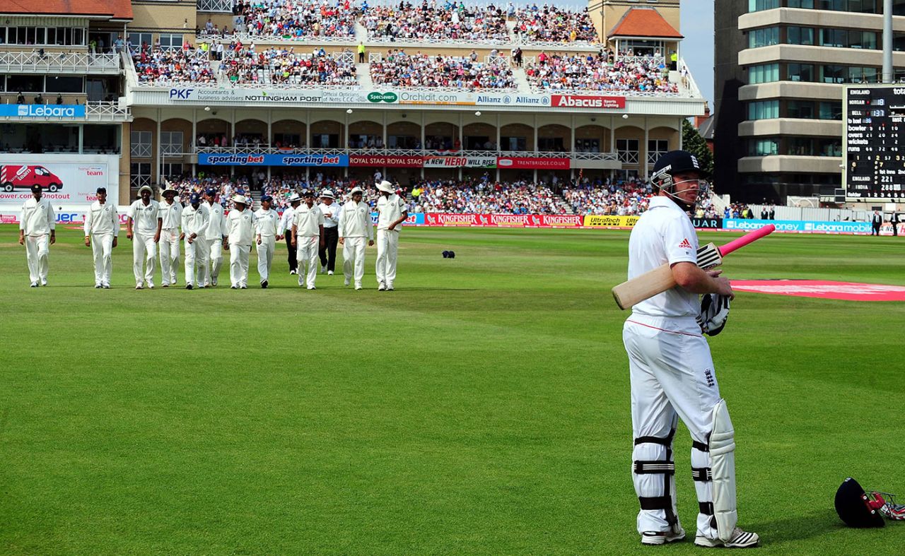 Ian Bell looks bemused after being given out, England v India, 2nd npower Test, Trent Bridge, 3rd day, July 31, 2011