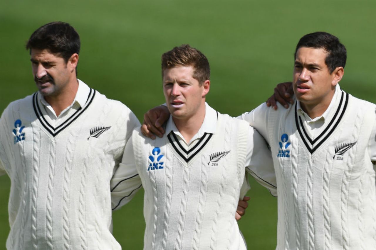 Colin de Grandhomme, Henry Nicholls and Ross Taylor line up for the national anthem, New Zealand v Pakistan, 1st Test, Christchurch, 2nd day, November 18, 2016
