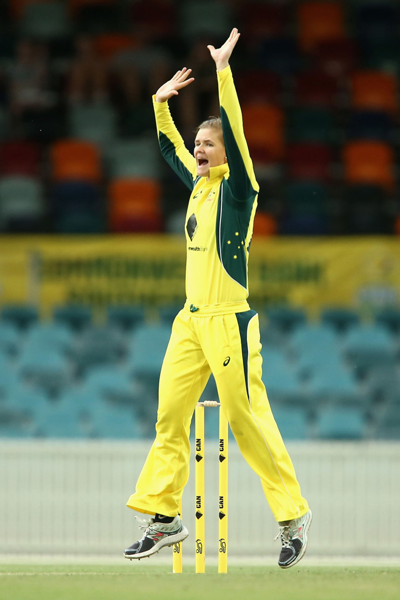 Jess Jonassen appeals for lbw, Australia v South Africa,  2nd women's ODI, Canberra, November 20, 2016
