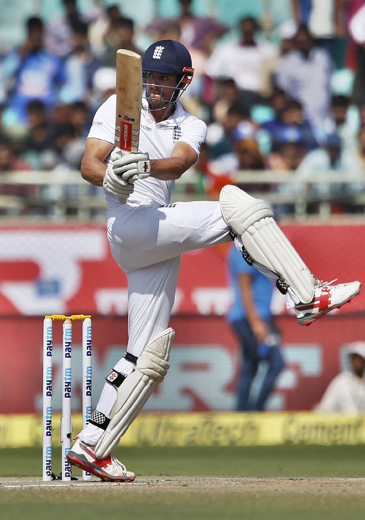 Alastair Cook plays a rare attacking stroke, India v England, 2nd Test, Visakhapatnam, 4th day, November 20, 2016