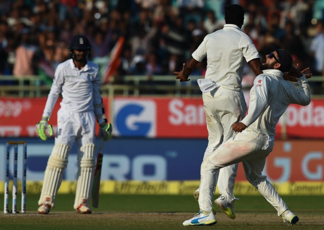R Ashwin and Virat Kohli are pumped after Haseeb Hameed's wicket, India v England, 2nd Test, Visakhapatnam, 4th day, November 20, 2016