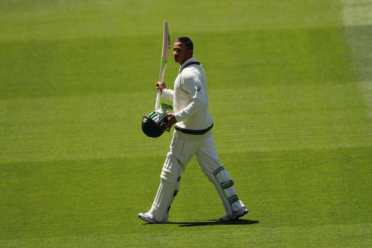Usman Khawaja acknowledges the applause while walking off for 145, Australia v South Africa, 3rd Test, Adelaide, 3rd day, November 26, 2016