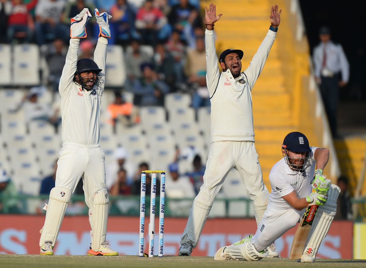 Jonny Bairstow was lbw to Jayant Yadav for 89, India v England, 3rd Test, Mohali, 1st day, November 26, 2016