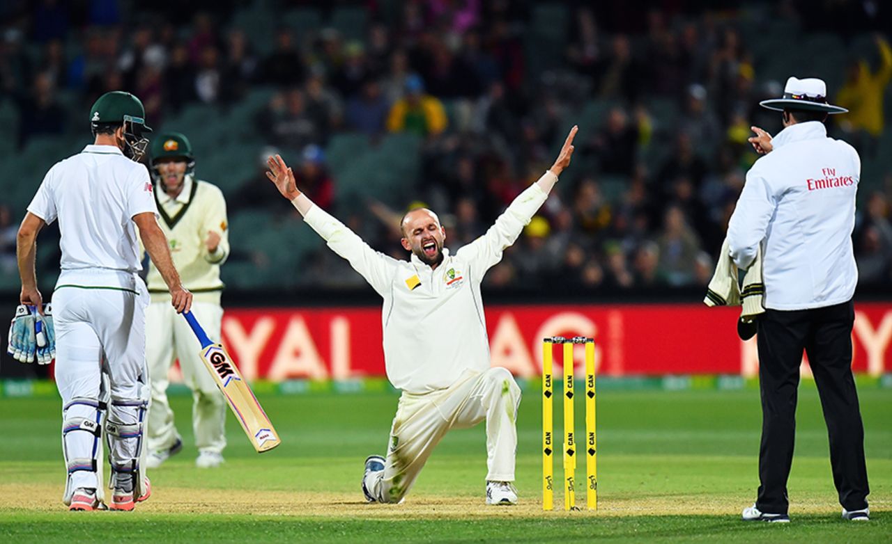 Nathan Lyon is thrilled after trapping Kyle Abbott leg before, Australia v South Africa, 3rd Test, Adelaide, 3rd day, November 26, 2016